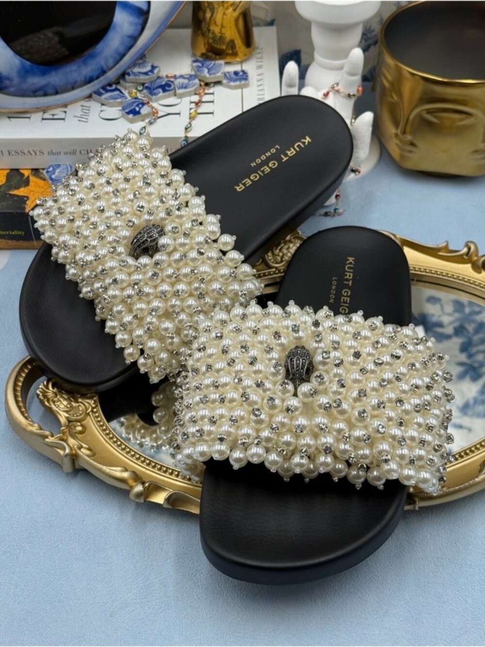 🆕 KURT GEIGER LONDON 🧿 NWOB Pearl & Crystal Bead Embellished Meena Sandal